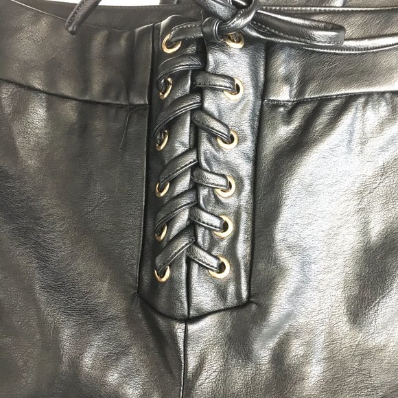 Kittenish Lace Up Front Blk Faux Leather Pants EUC - Picture 4 of 14